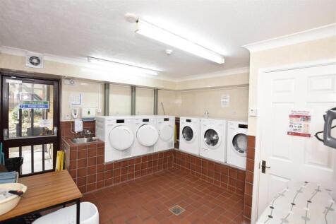 Laundry room copy.jpg