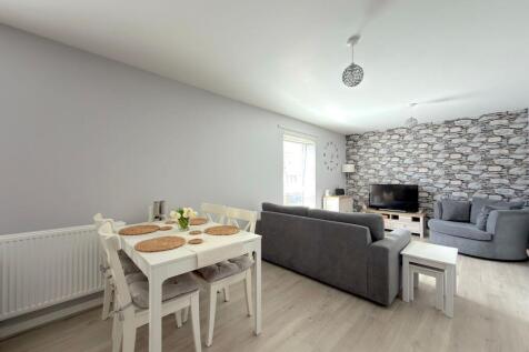 Living Room/Dining Room/Kitchen (3)