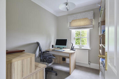 Holly_House_Worli...