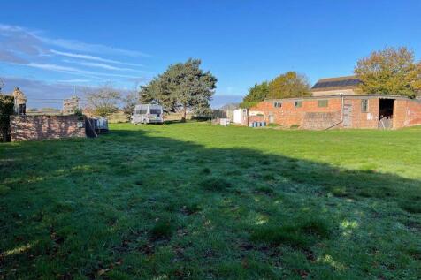 Garden, Viewing Platform &amp; Outbui...