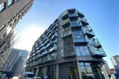 Available AUGUST - Philip James Manchester are proud to present this innovative studio apartment in Abito. Located just a stone's throw from Harvey Nichols, this fully furnished apartment is ideally l