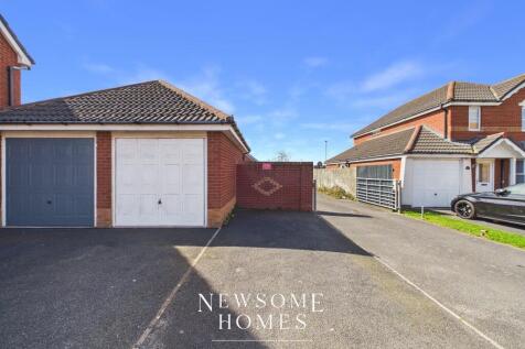 Driveway & Garage