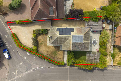 1 Cherrywood Gardens, HP10 9AX Drone (LOW RES)-3