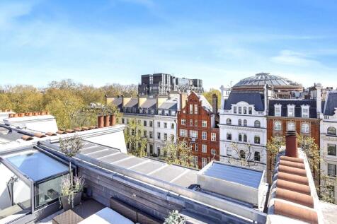 2 bed, 2 bath Penthouse in London - Photo 14