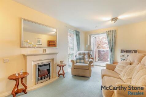 8688366-interior01.jpg