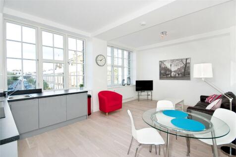 Available immediately An exclusive instruction with Hurford Salvi Carr, this property is set within phase II of Grafton Studios, a former Victorian factory. An imposing and rather striking building do