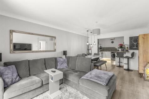 18 Flitcroft Lea, HP13 5LE-2.jpg