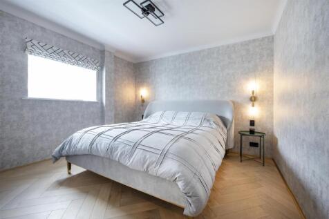 5 bed, 4 bath Apartment in Manchester - Photo 25