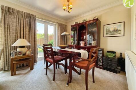Lounge/ Diner