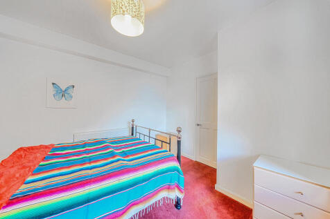 1346379-3-68b5c7e...