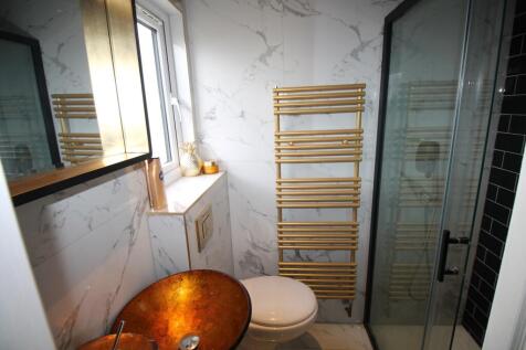 En Suite Shower Room