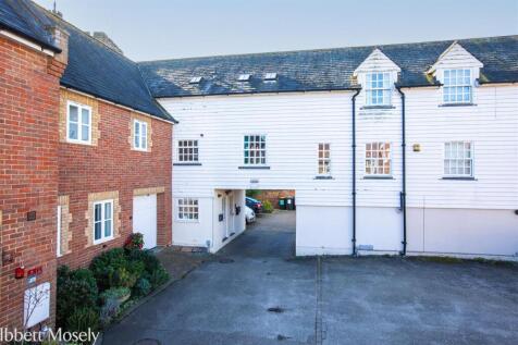 8 Lawson Mews37-resized.jpg