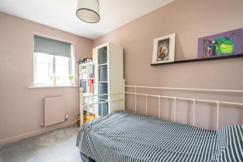 Bedroom 4.jpg