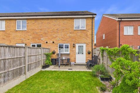 EweMove - Spalding - McLaren Gardens - Garden