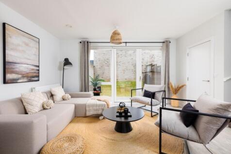 1 Laurel Way-24.jpg