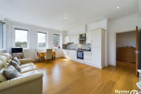 Reception/Kitchen