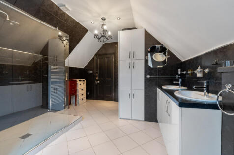 7 bed, 3 bath Detached in Birmingham - Photo 21