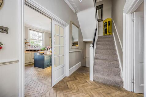 10 Kenilworth Road, Southsea-Smalll-PorticoMarketi