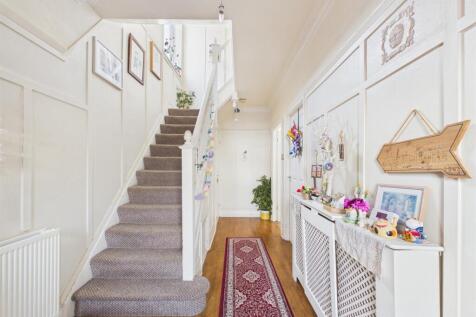 hallway.jpg