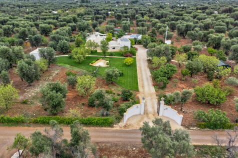 017_villa_Trullo_Natalicchio_for_Sale_ostuni_p.jpg