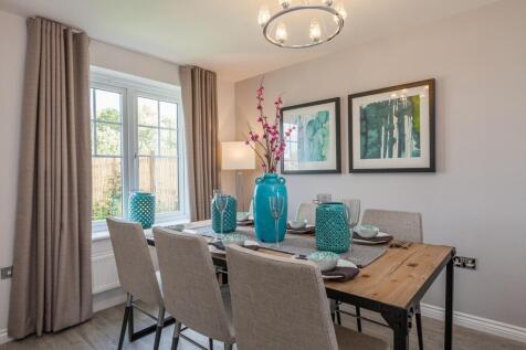 Dining room to entertain your family and friends