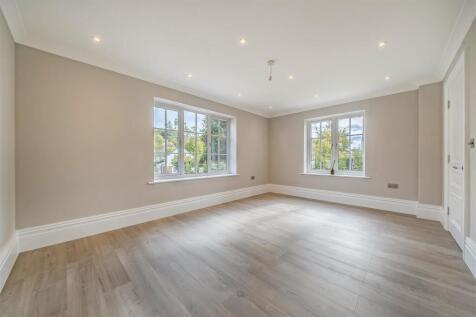 Living Room.jpg