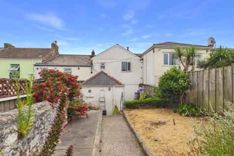 garden and rear elevation