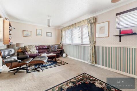 Shannon Court 8 MV-6.jpg