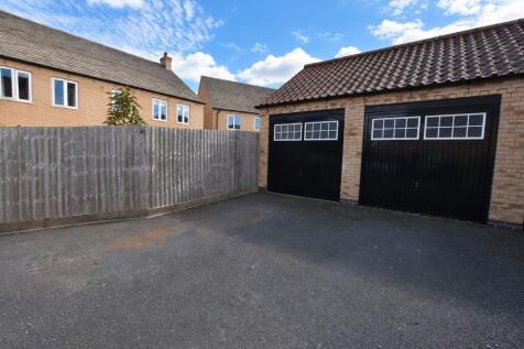Double Garage - Parking