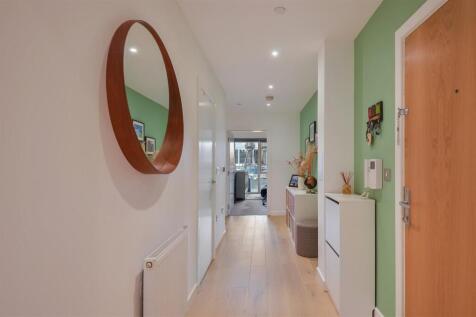 Property For Sale at Isle of Dogs, E14 By Barrain