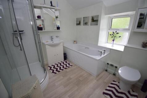 Main House - Bathroom.JPG