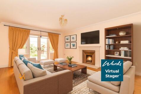 Family Room (Contemporary Style)