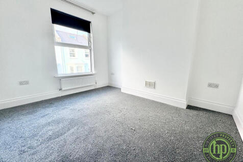 IMG-20251204-WA00...