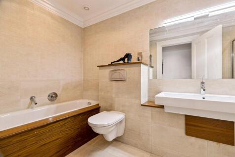 4 bed, 3 bath Apartment in Glasgow - Photo 32