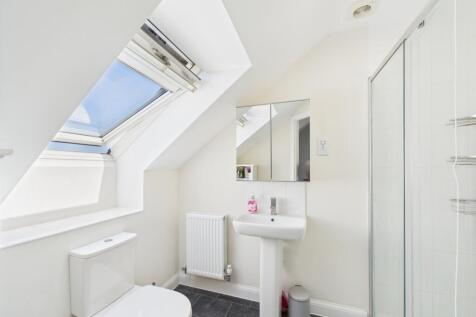 CAM02023G0-PR0153-STILL002