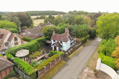 Brake Lane Hagley 1.jpg