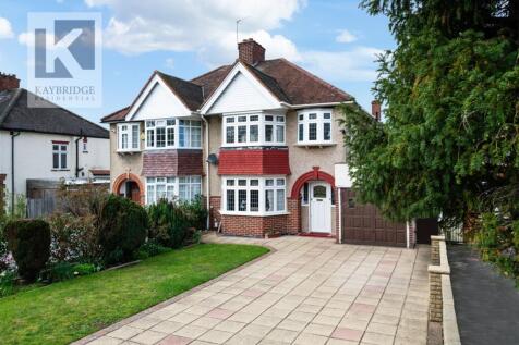 London Road KT17 2DD