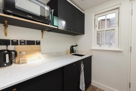 Shop kitchen