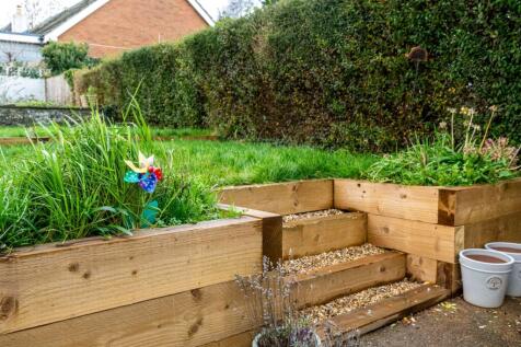 Glasllwch Crescent-24