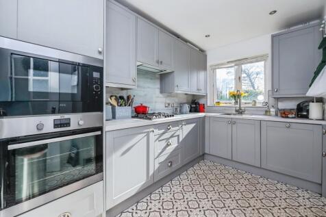 Fitted Kitchen