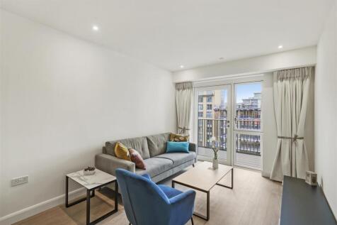 Positioned on the 10th floor of the Galleria House development, this stunning one-bedroom apartment is furnished to a high standard and offers 562 sq. ft. of beautifully arranged living space. The bri