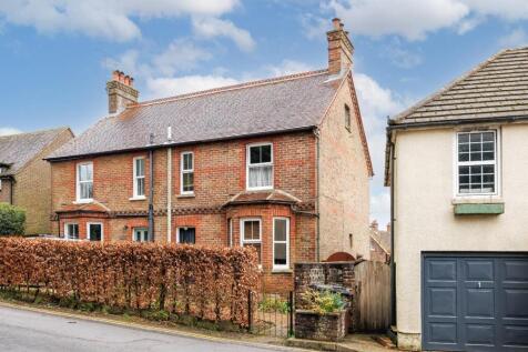 2_Roselea_Pilmer_Road_Crowborough_TN6 2UE_RootsPro