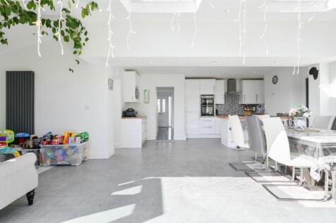 WALSINGHAM GARDENS (16).jpg