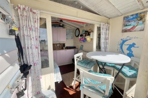 INTERNAL VIEW OF BEACH HUT