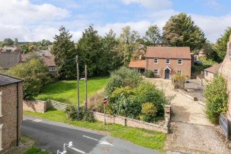 Garage Block & Garden