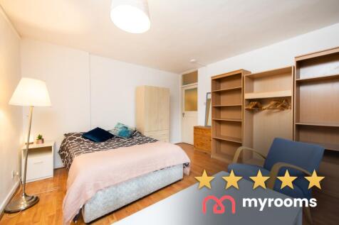 Super Room available in PIMLICO!