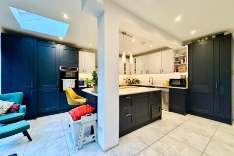 Kitchen/dining area