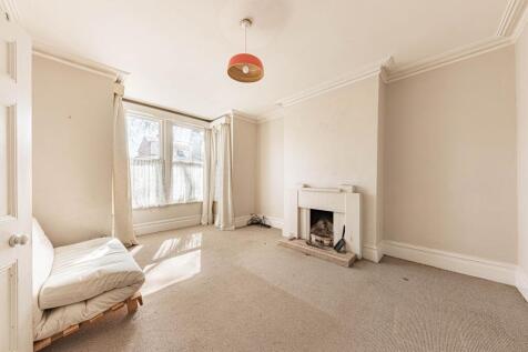 Living Room (3)