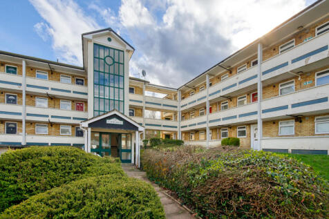 7tudorhouselarge1
