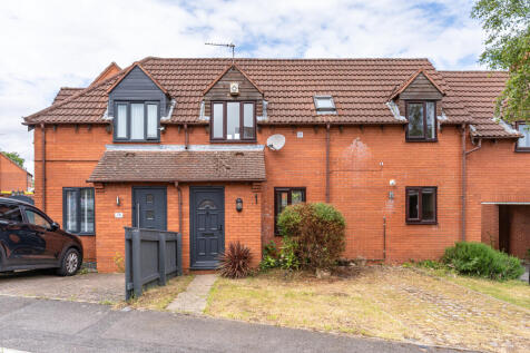 76 Oaktree Crescent-13